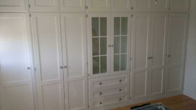 Armario blanco de 8 puertas Armario blanco de 8 puertas
